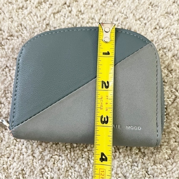 Pixie Mood Ida Credit Card Holder RFID Blocking Zip Recycled Vegan Blue Travel - Picture 5 of 5